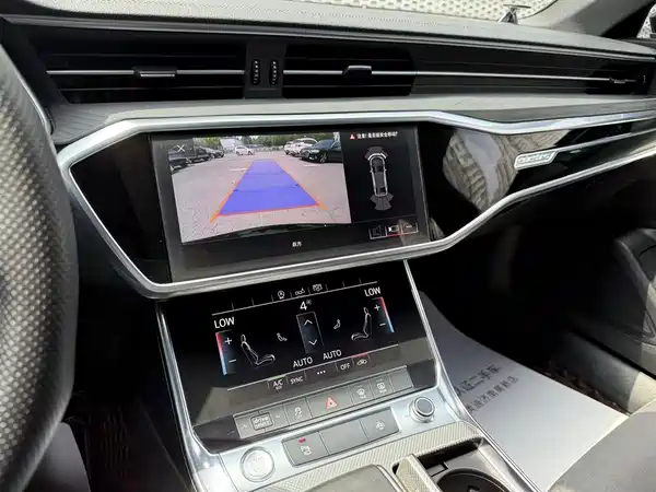 Audi A6L 2020
