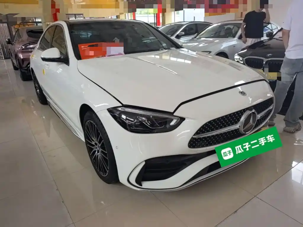 Mercedes-Benz C-Class 2025