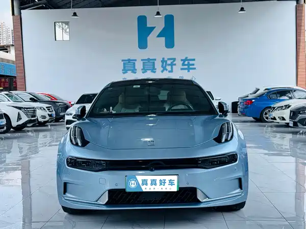 Zeekr 001 2022