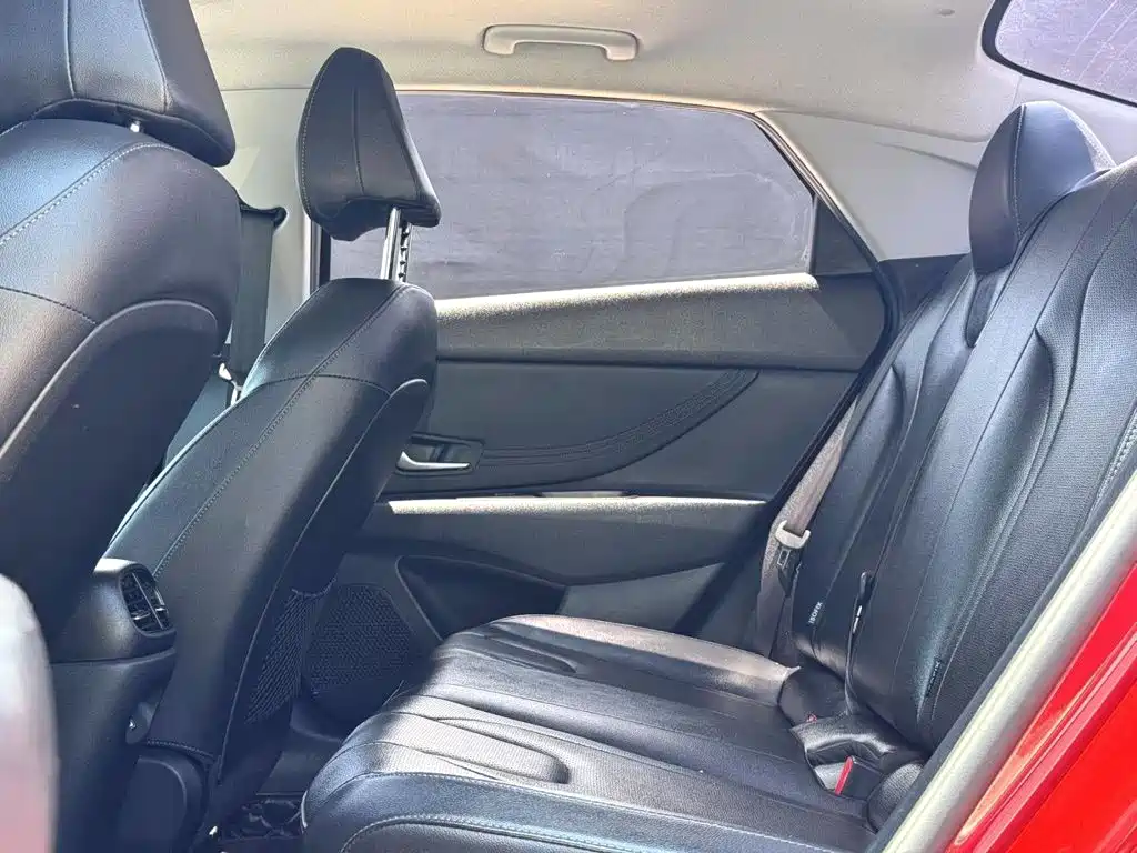 Hyundai Elantra 2023