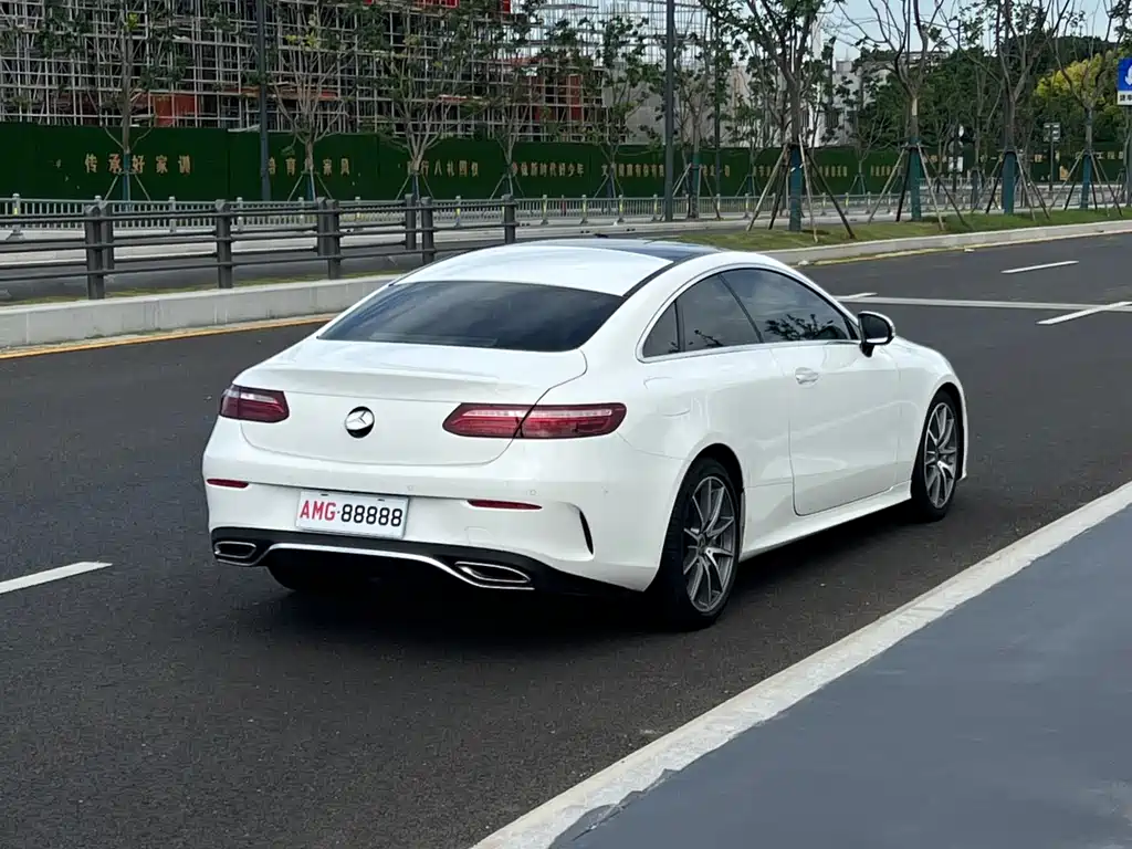 Mercedes-Benz E-Class 2021 — фото 11
