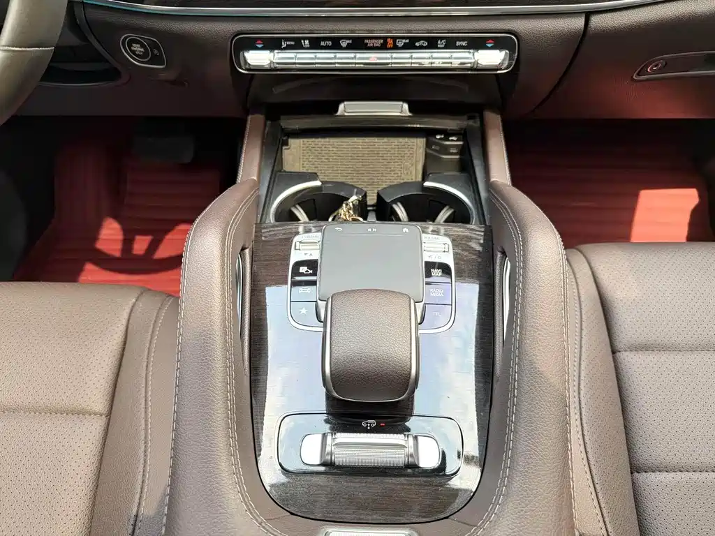 Mercedes-Benz GLE 2019 — фото 11