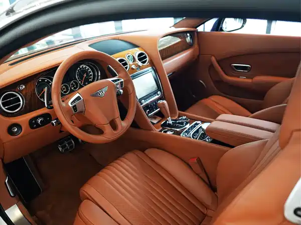 Bentley Continental 2016