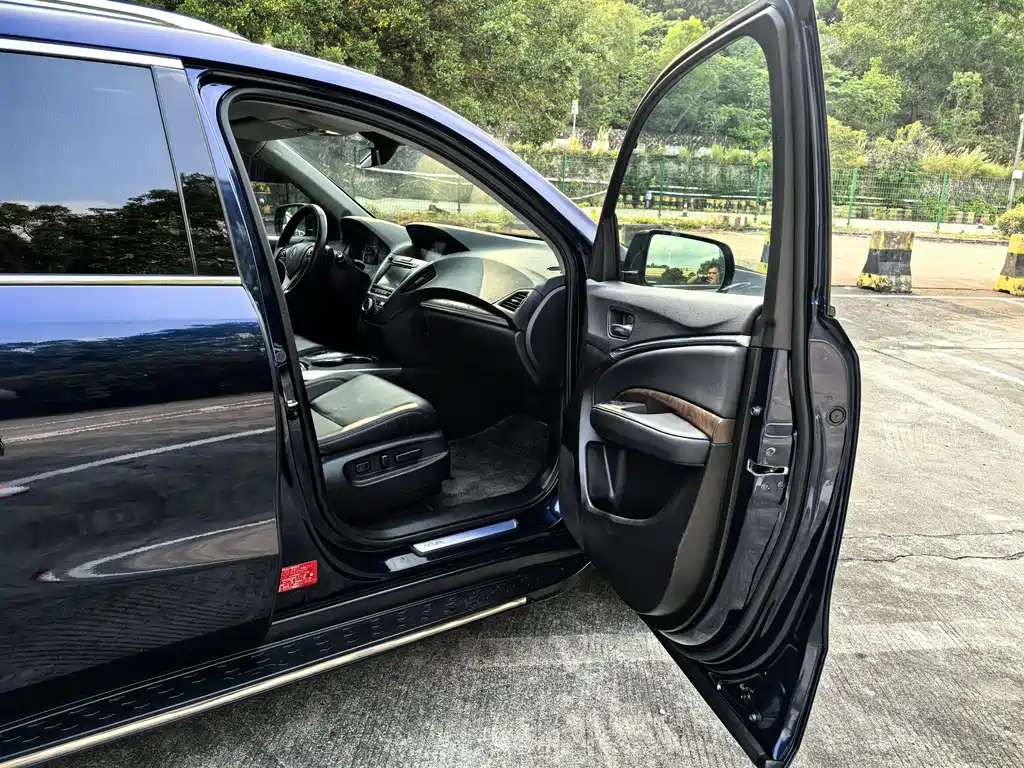 Acura MDX 2017 — фото 18