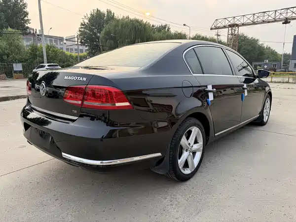 Volkswagen Magotan 2015