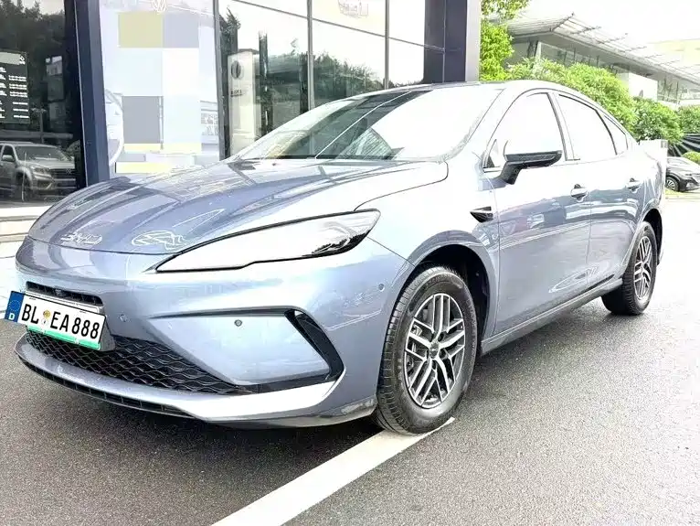 BYD Seal 05 DM-i 2025 — фото 1