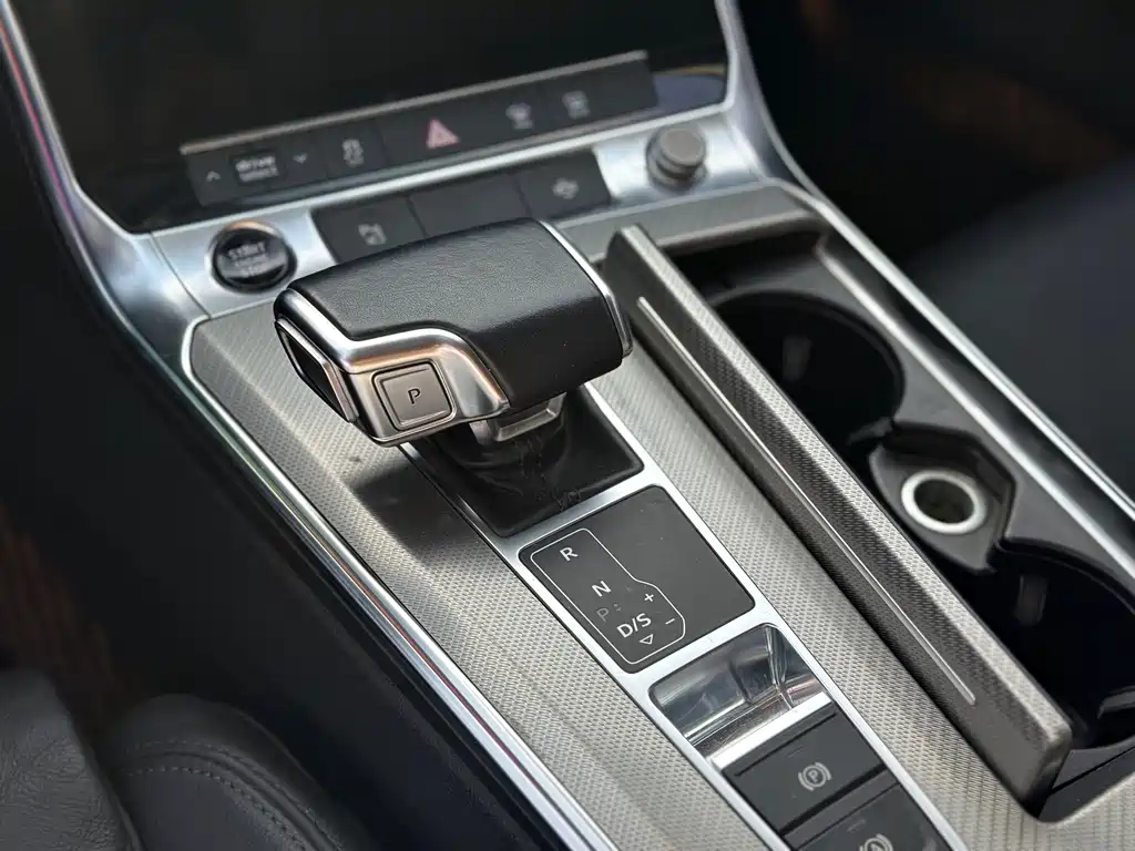 Audi A6L 2021 — фото 12