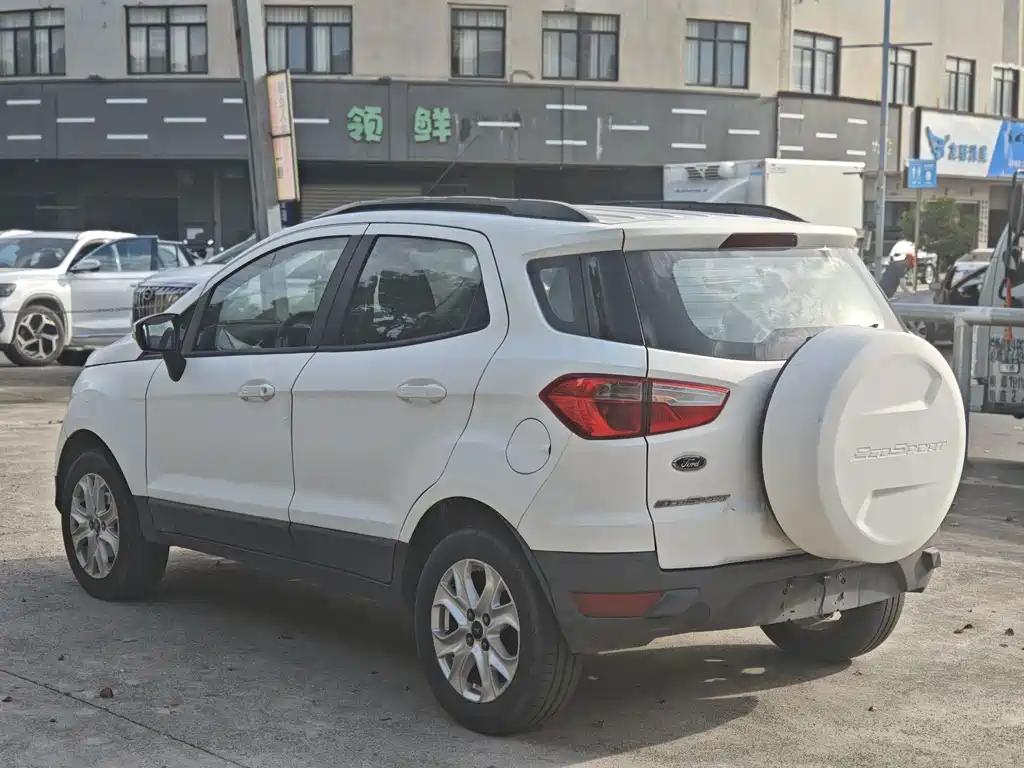 Ford EcoSport 2015 — фото 4
