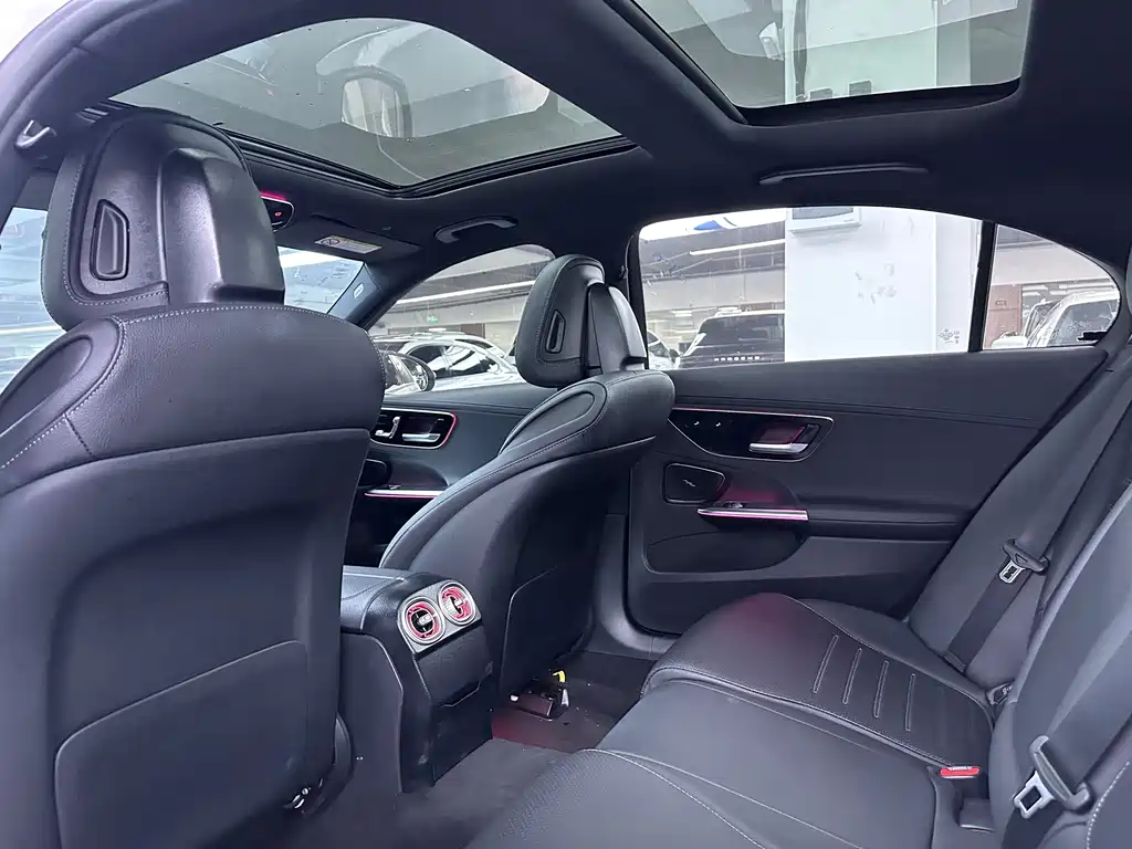 Mercedes-Benz C-Class 2022 — фото 12