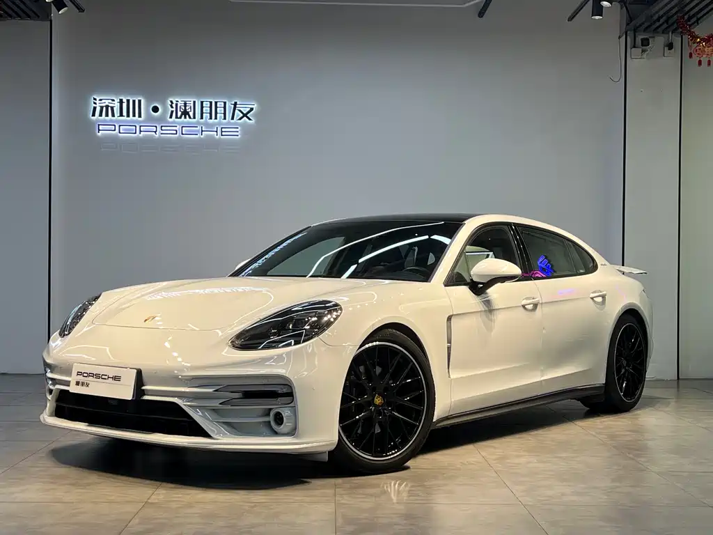 Porsche Panamera 2018 — фото 1