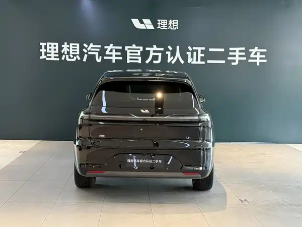 Li Auto L6 2025