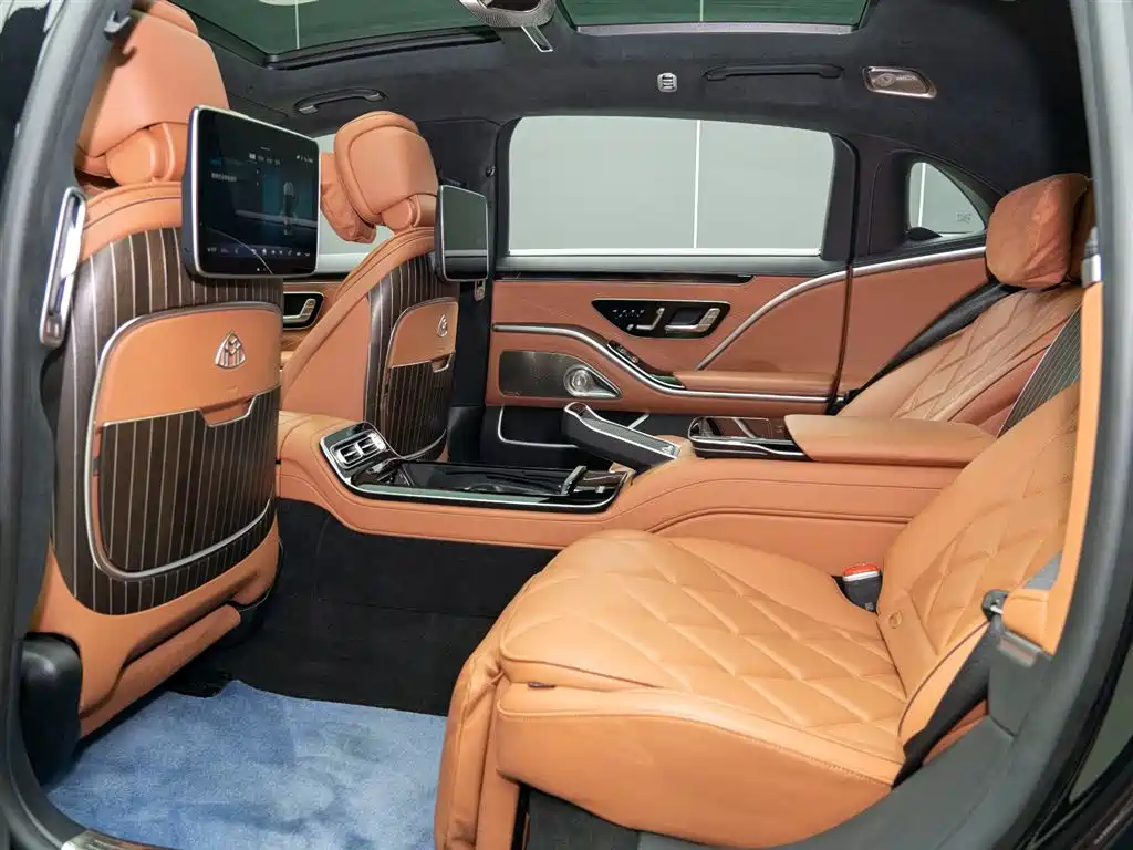 Mercedes-Benz S-Class 2023 — фото 12
