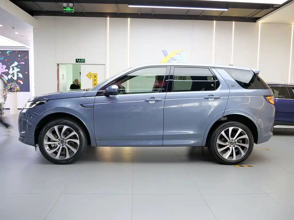 Land Rover Discovery Sport 2021 — фото 10