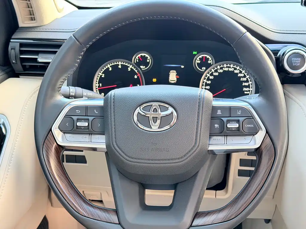Toyota Land Cruiser 2025 — фото 11