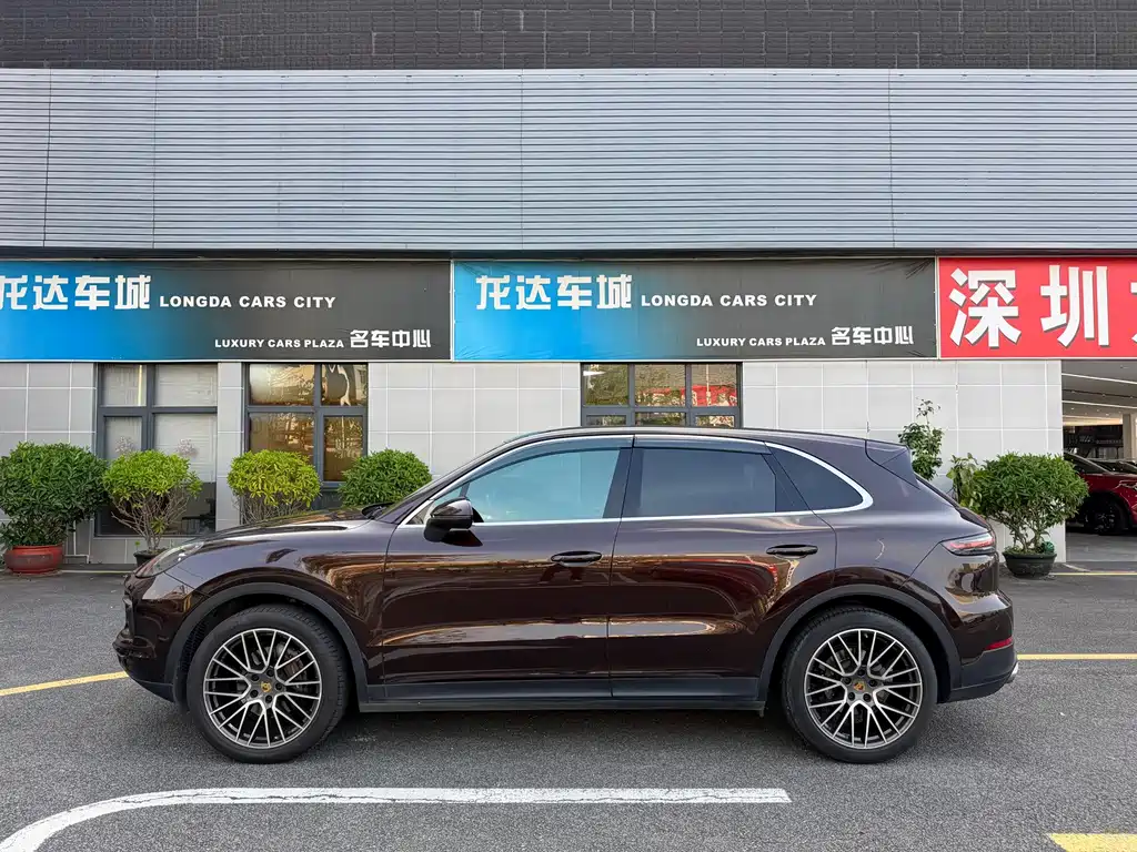 Porsche Cayenne 2018 — фото 11