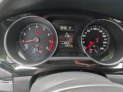 Volkswagen Sagitar 2015