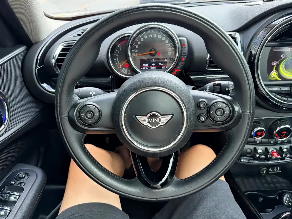 MINI Clubman 2016 — фото 18