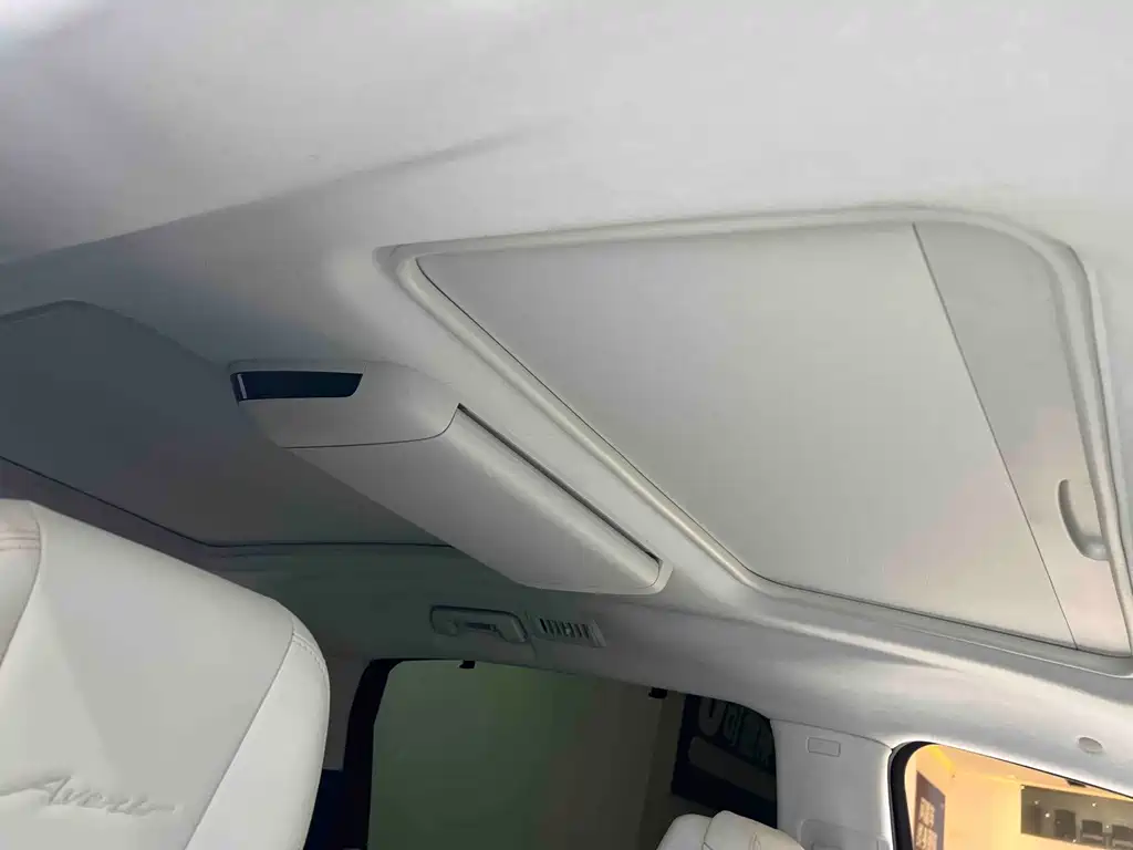 Buick GL8 New Energy 2025 — фото 14