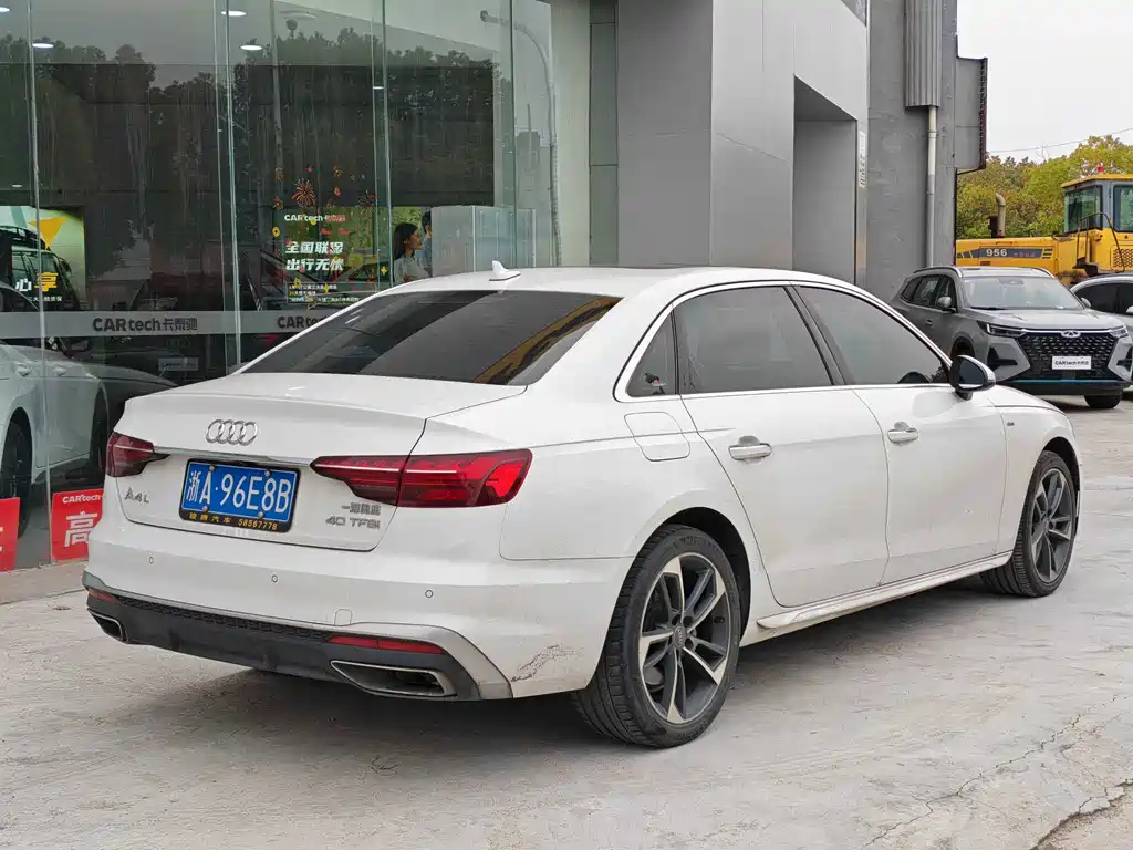 Audi A4L 2020 — фото 2