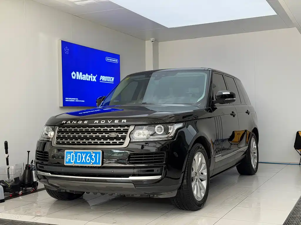 Land Rover Range Rover 2018 — фото 1