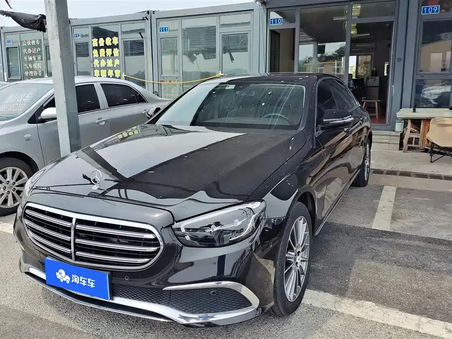 Mercedes-Benz E-Class 2022 — фото 1