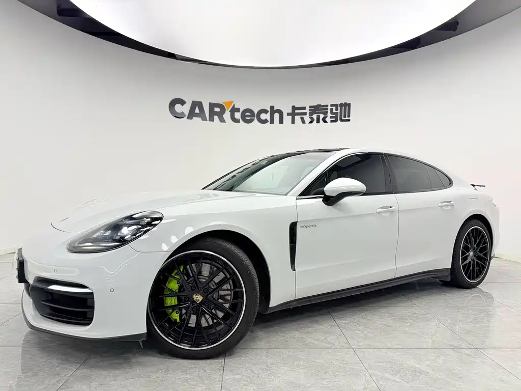 Porsche Panamera Hybrid 2021