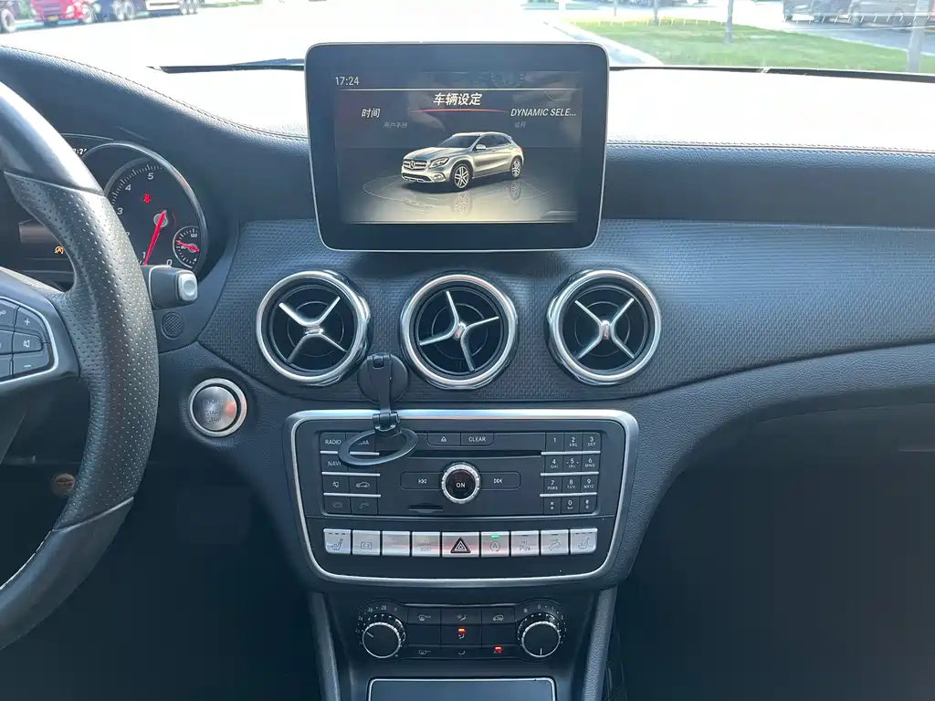 Mercedes-Benz GLA 2017