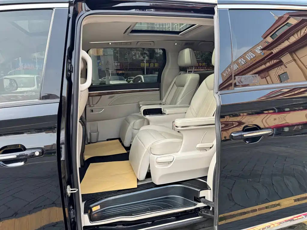 GAC Motor Trumpchi M8 2019 — фото 11