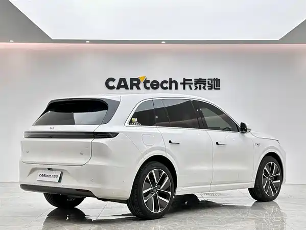 Li Auto L6 2024