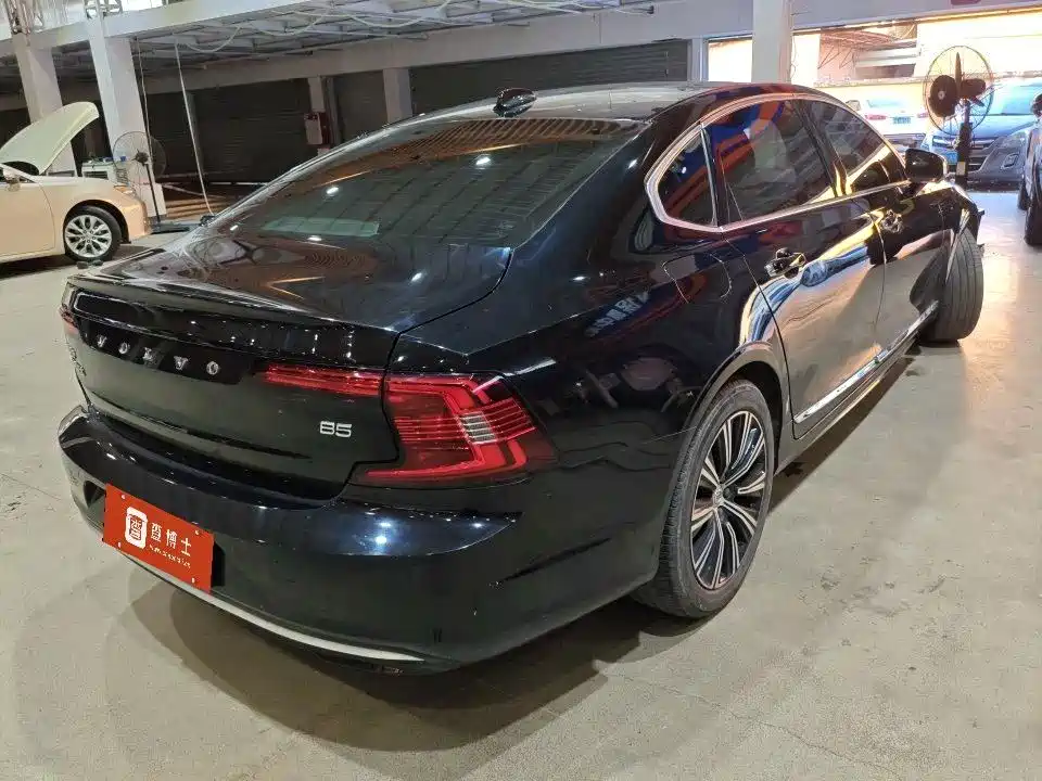 Volvo S90 2021 — фото 9