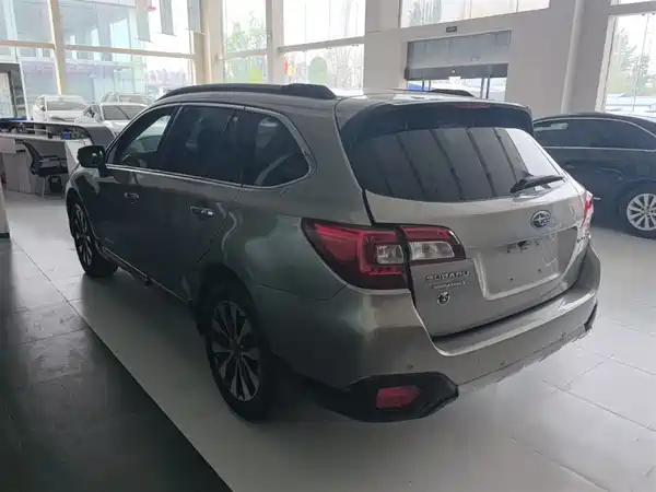 Subaru Outback 2016