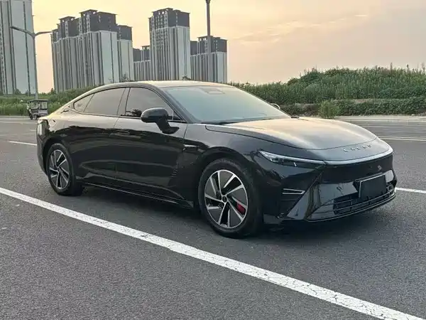 Exeed ES 2025
