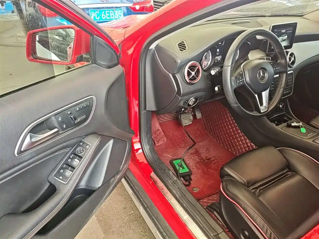 Mercedes-Benz GLA 2016 — фото 16
