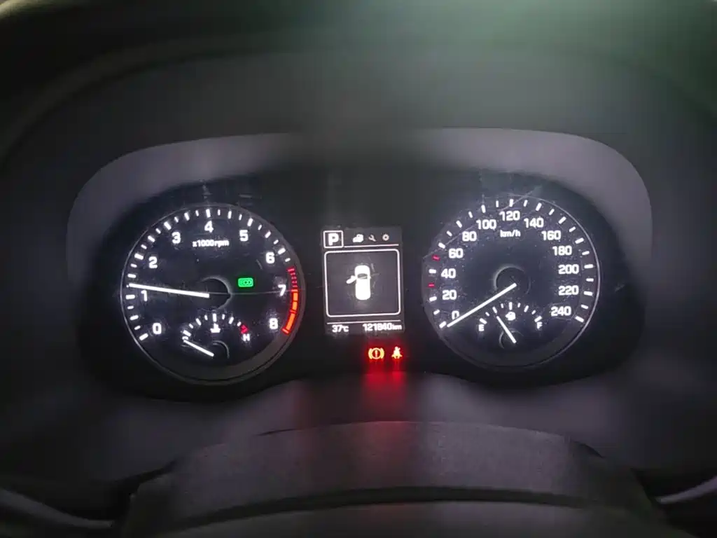 Hyundai Tucson 2016 — фото 12