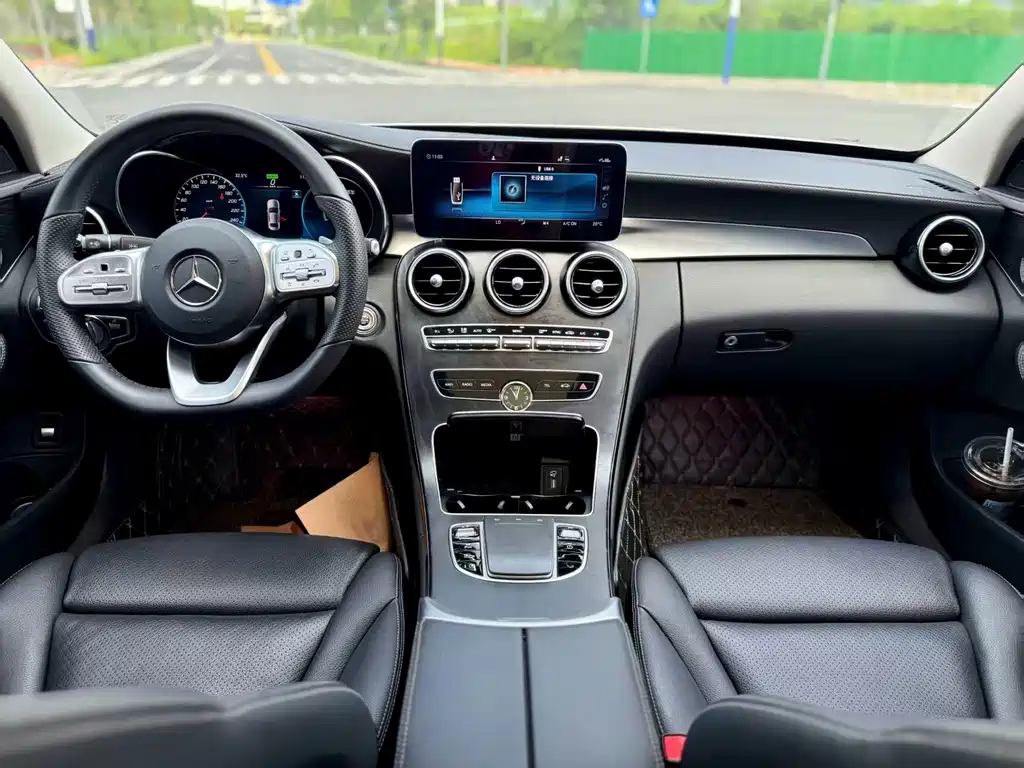Mercedes-Benz C-Class 2021 — фото 12