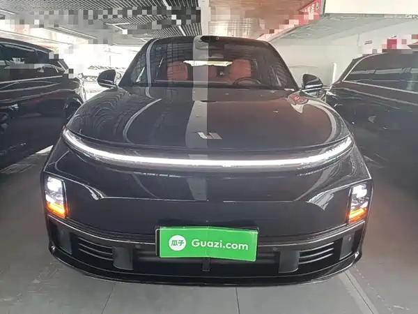 Li Auto L7 2025