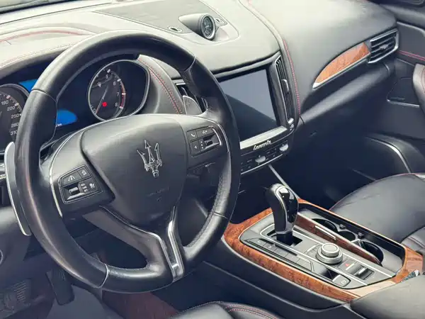 Maserati Levante 2017