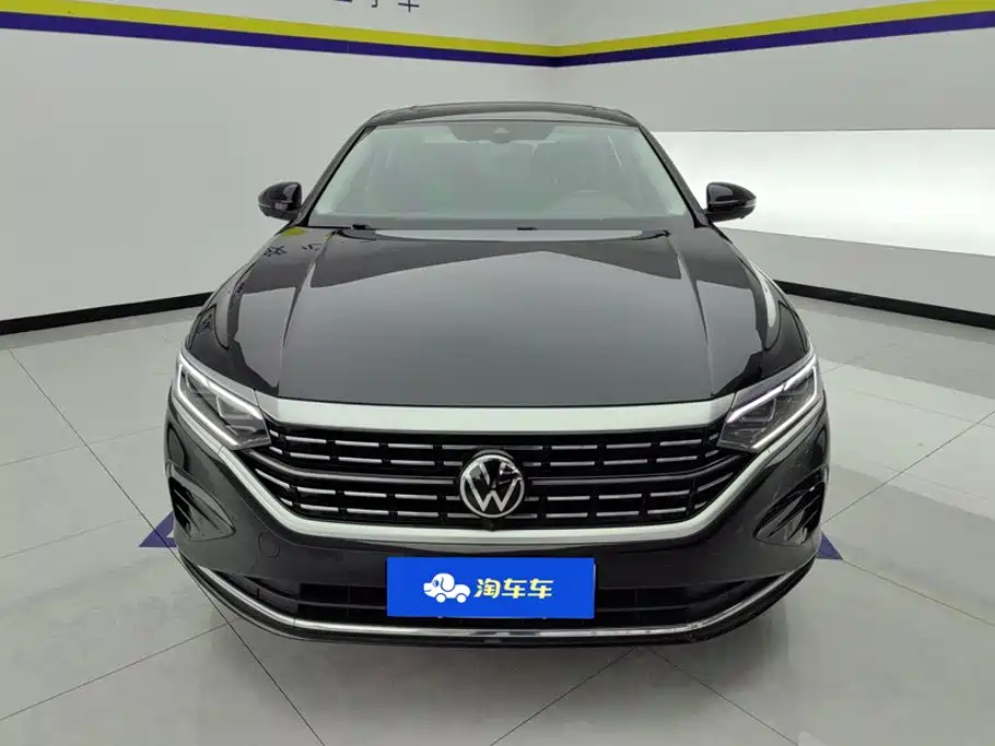 Volkswagen Passat 2024