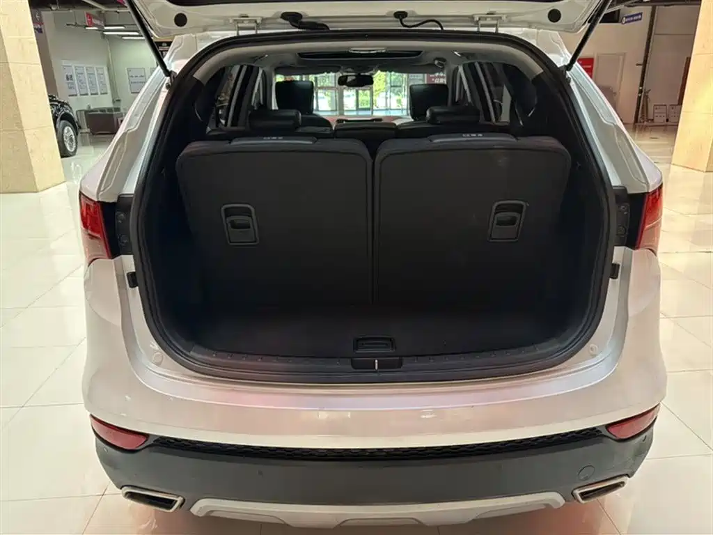 Hyundai Santa Fe 2016 — фото 10