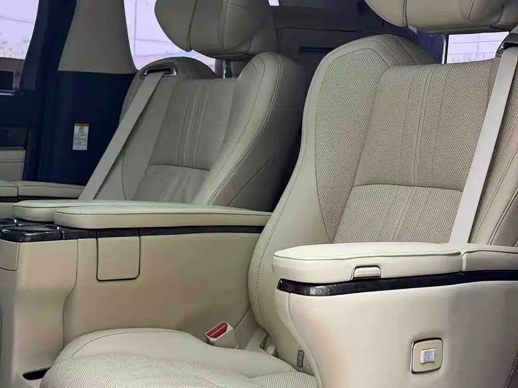 Toyota Alphard 2019 — фото 9