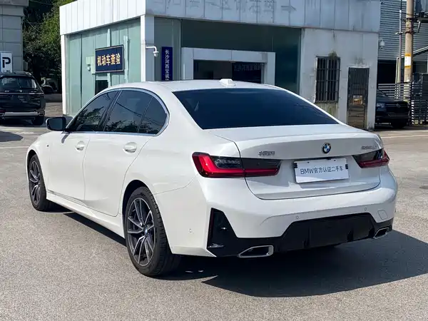 BMW 3 Series 2025