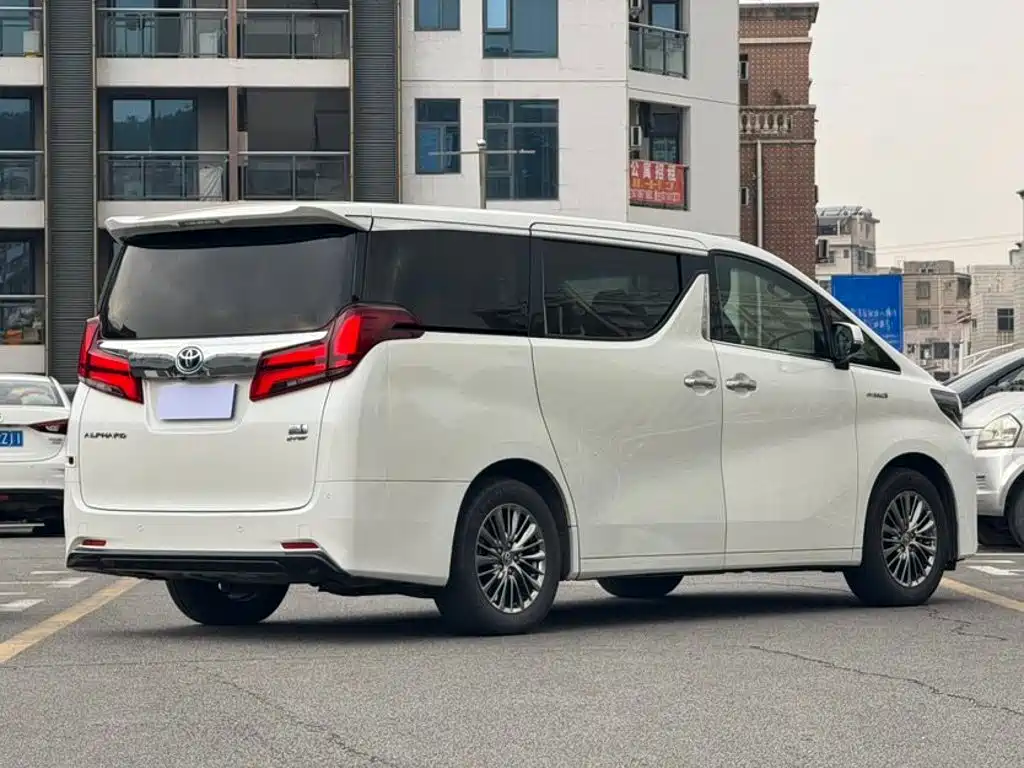 Toyota Alphard 2020