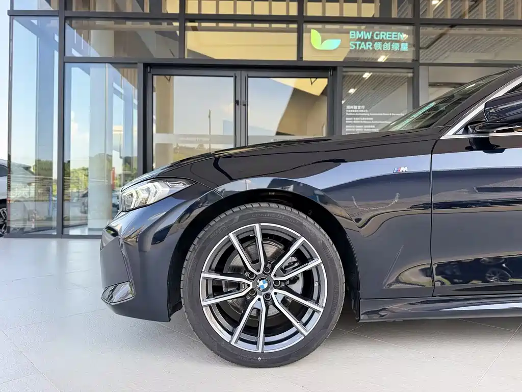 BMW 3 Series 2025
