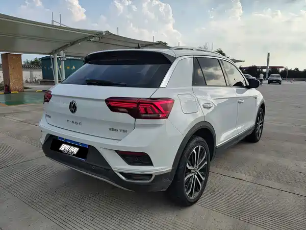 Volkswagen T-Roc 2023