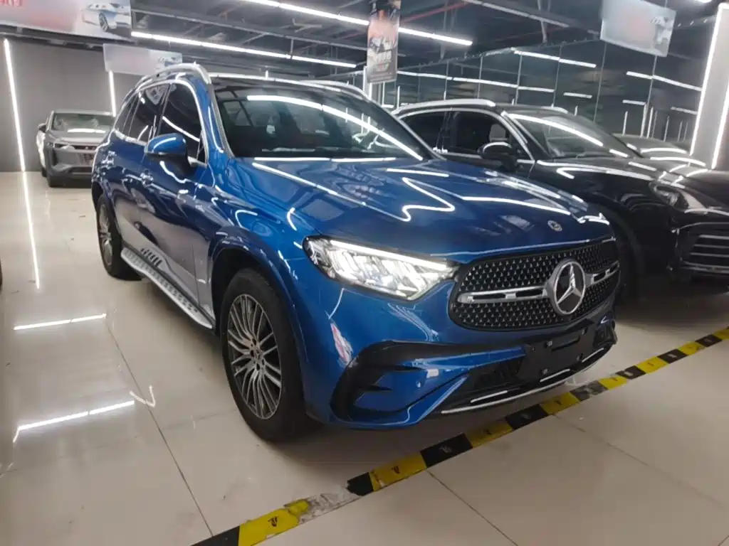 Mercedes-Benz GLC 2023