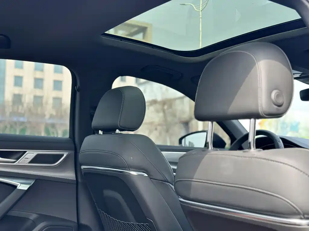 Audi A6L 2023 — фото 12