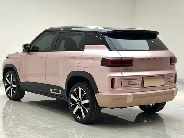 Geely ICON 2023