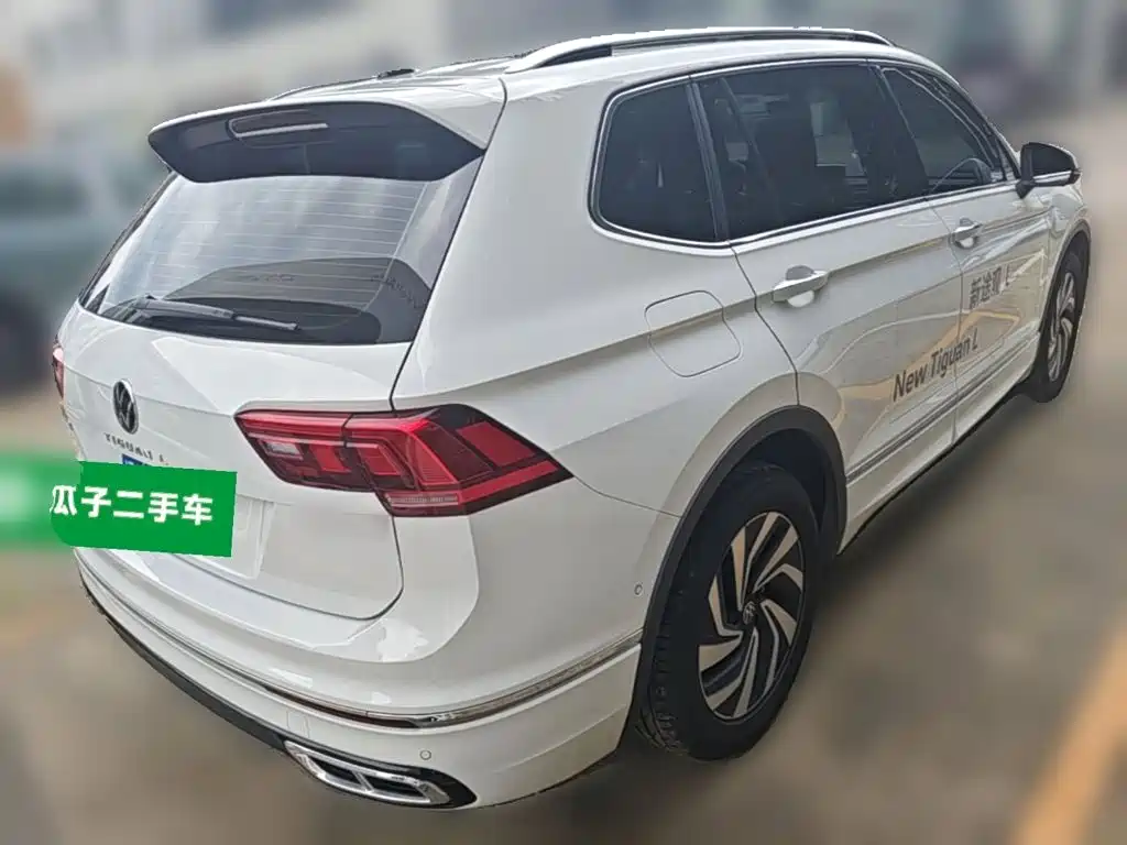 Volkswagen Tiguan L 2024 — фото 12