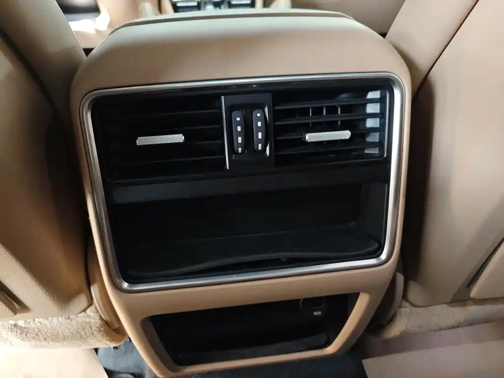 Porsche Cayenne 2018 — фото 16