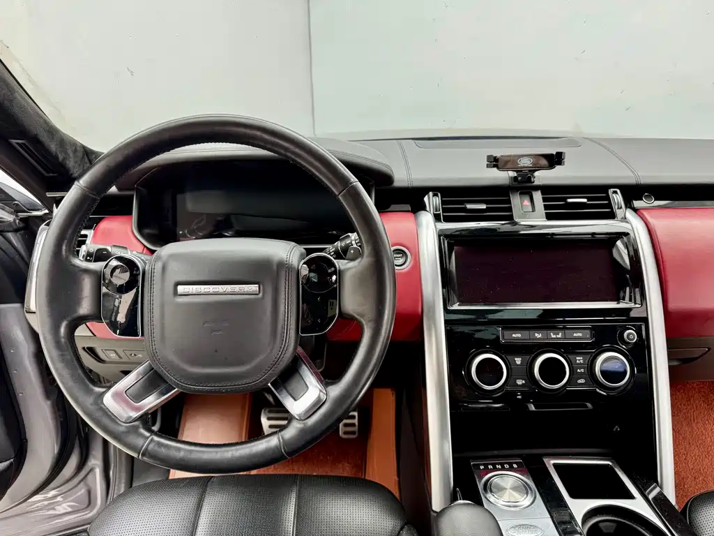 Land Rover Discovery 2020 — фото 17